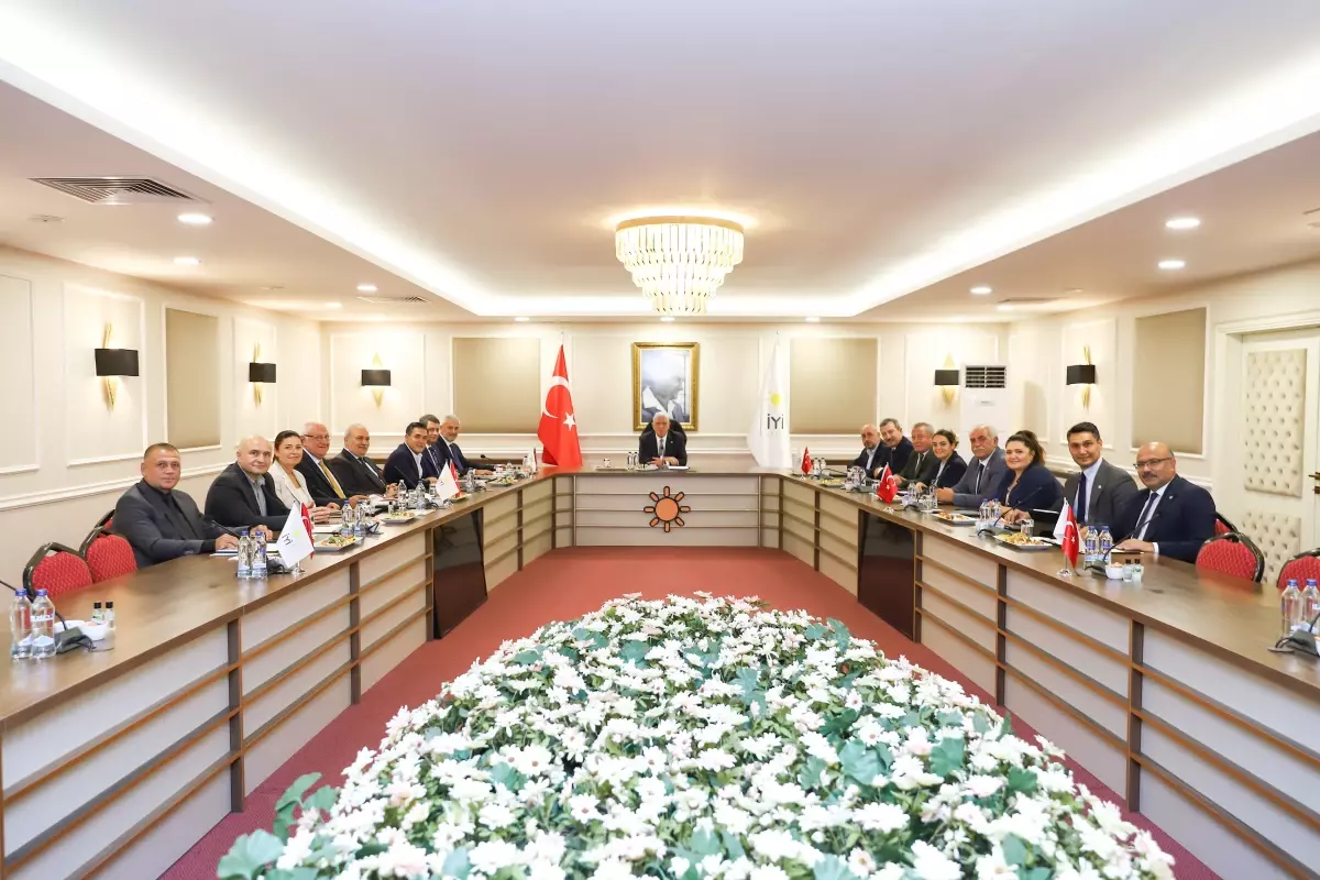 İYİ Parti Başkanlık Divanı Toplandı