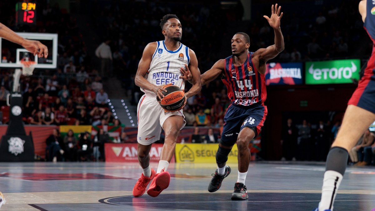 Anadolu Efes, deplasmanda Baskonia’yı yendi